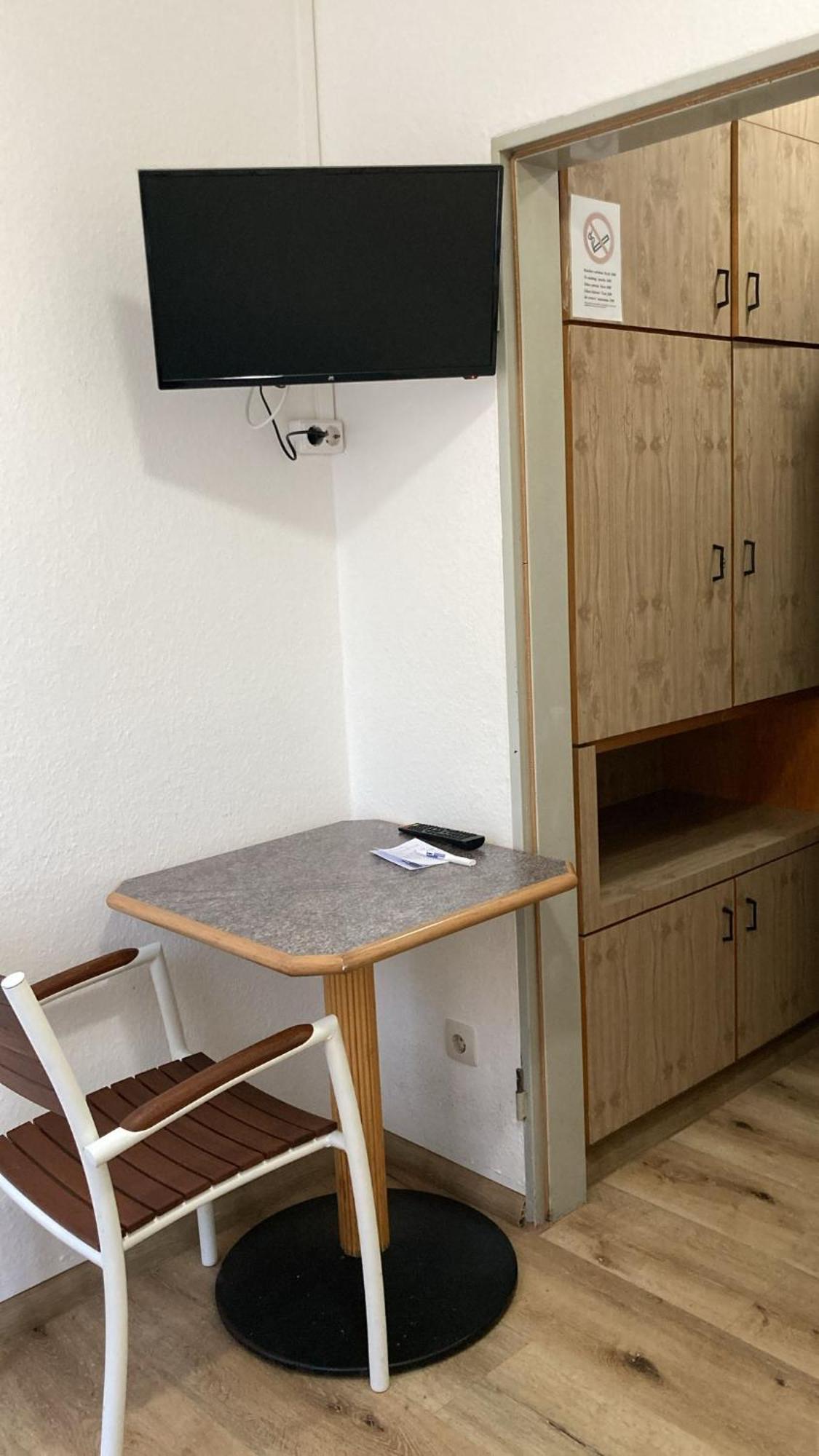 Pension Highway 3 Bielefeld Dış mekan fotoğraf